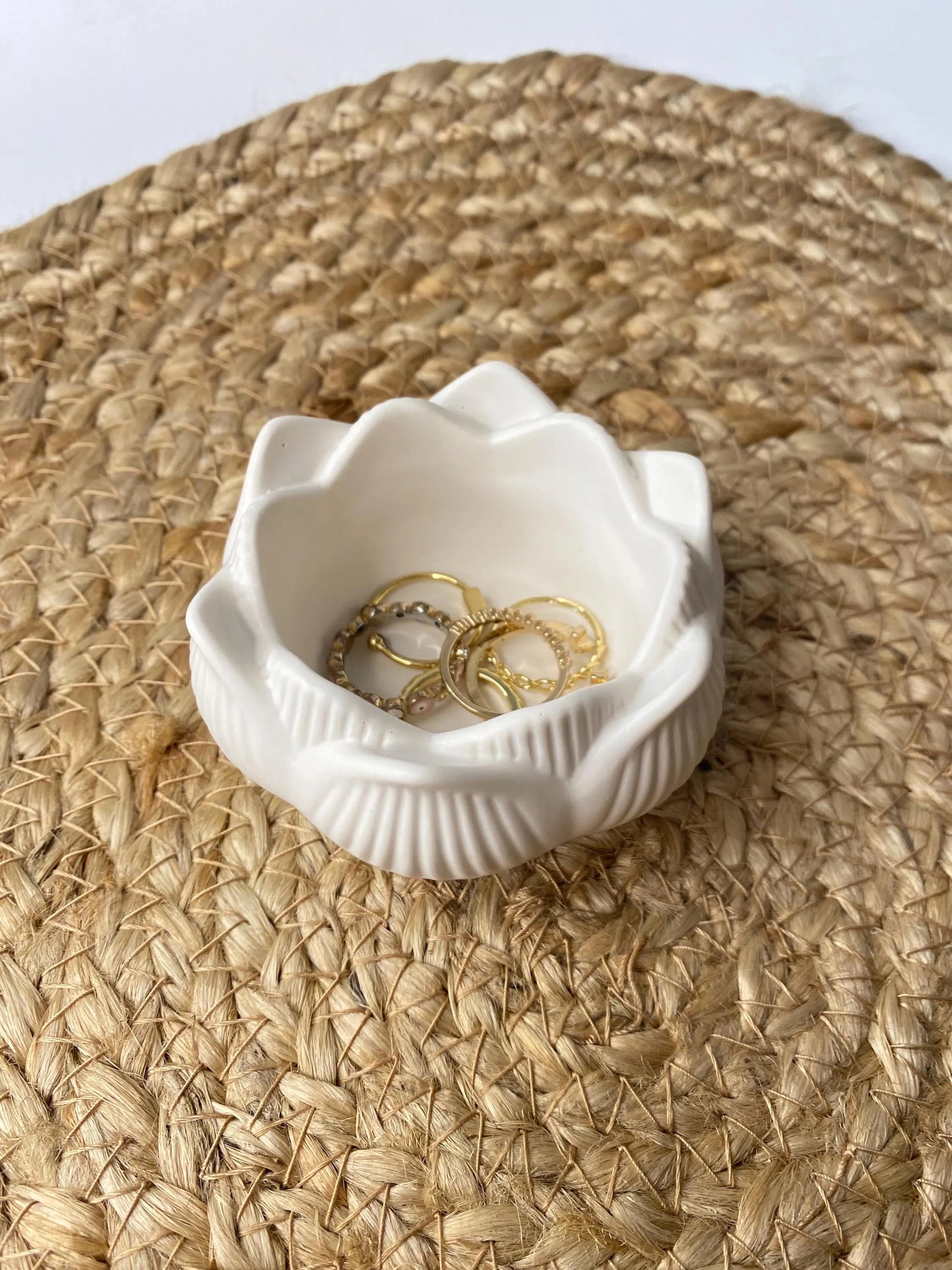 Handgemachte Schmuckschale " Lotusblütenform ", Jesin